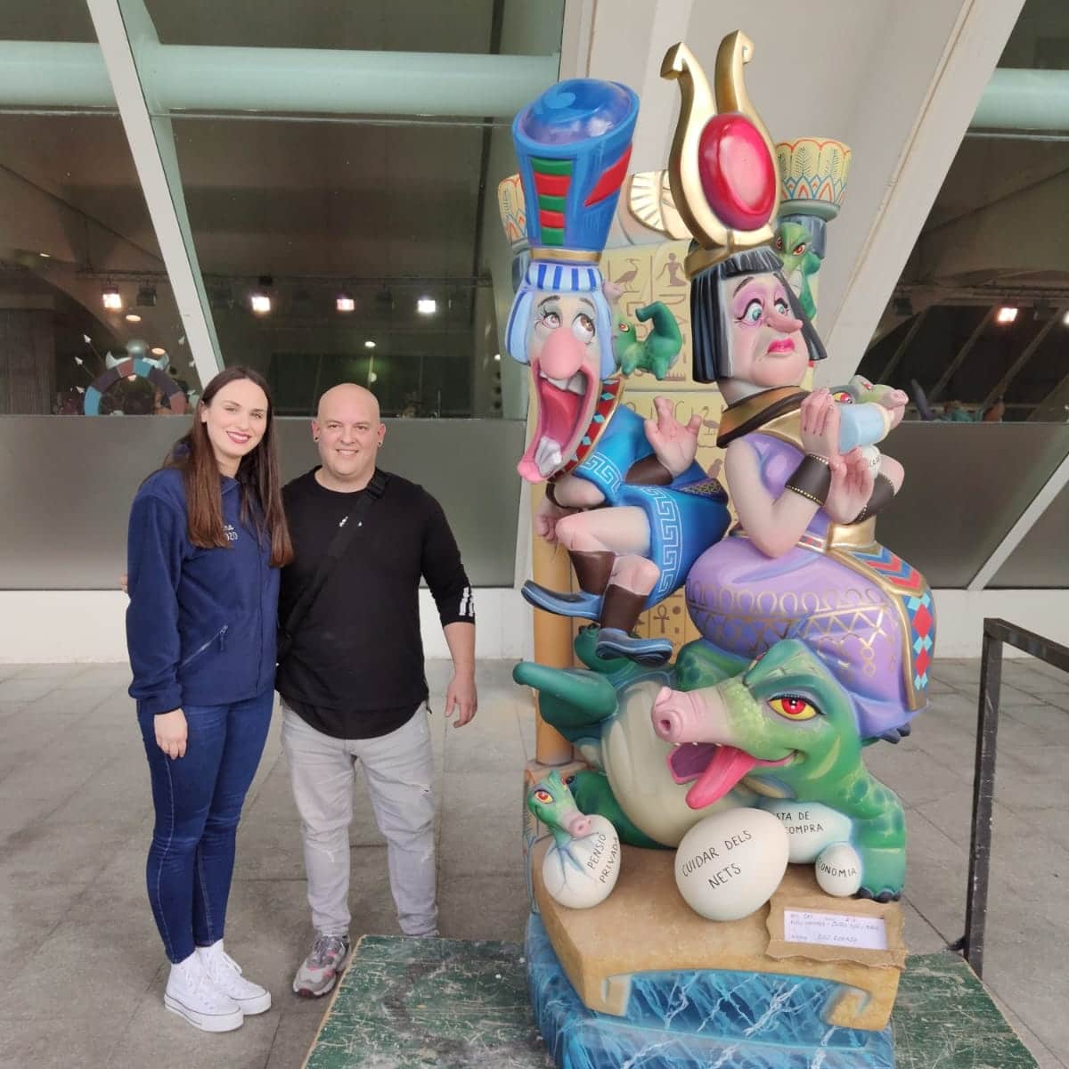 FallaIndustria's tweet photo. Nuestro ninots llegan a la exposición https://t.co/HoCVqnwjkS