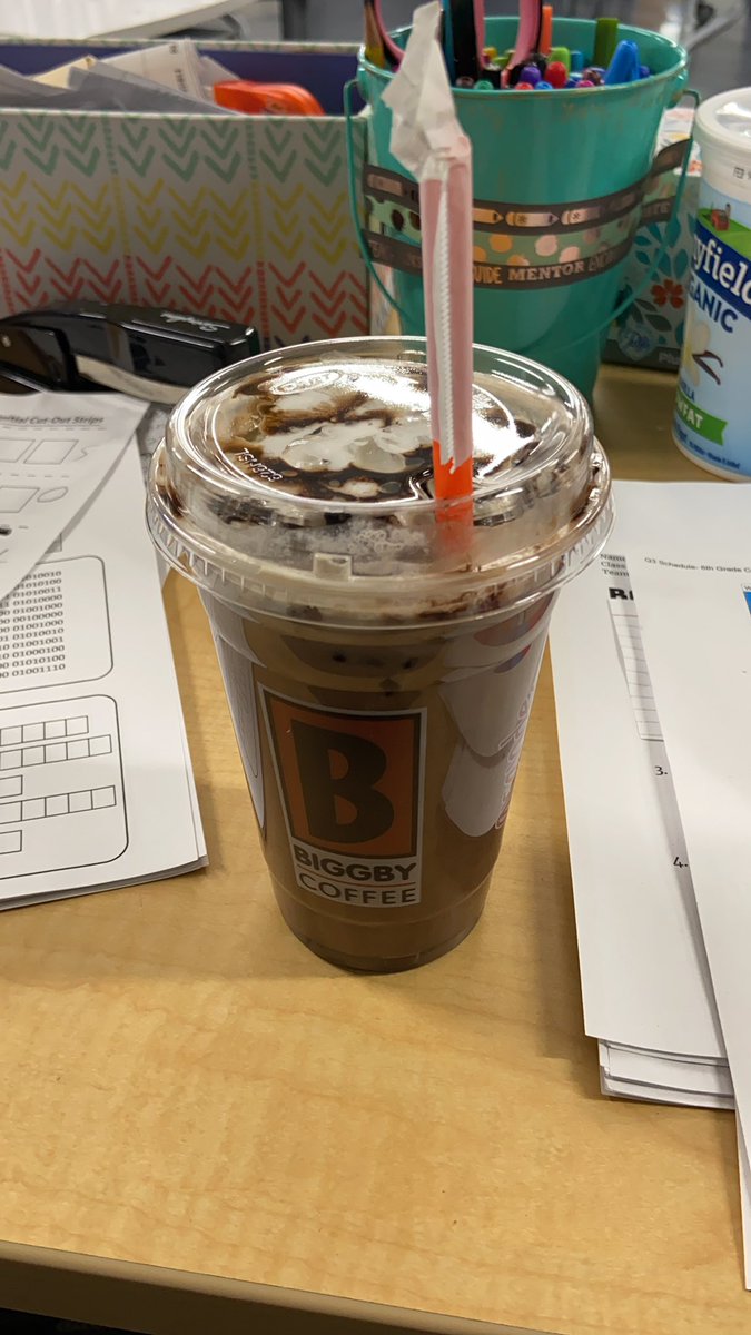 MrsWhalenSTEM's tweet photo. When your awesome teammate, @jsnhubbard, surprises you with @BIGGBYCOFFEE  it makes Wednesday go a little bit smoother. #wednesdayslump https://t.co/PD6GYMAAzw