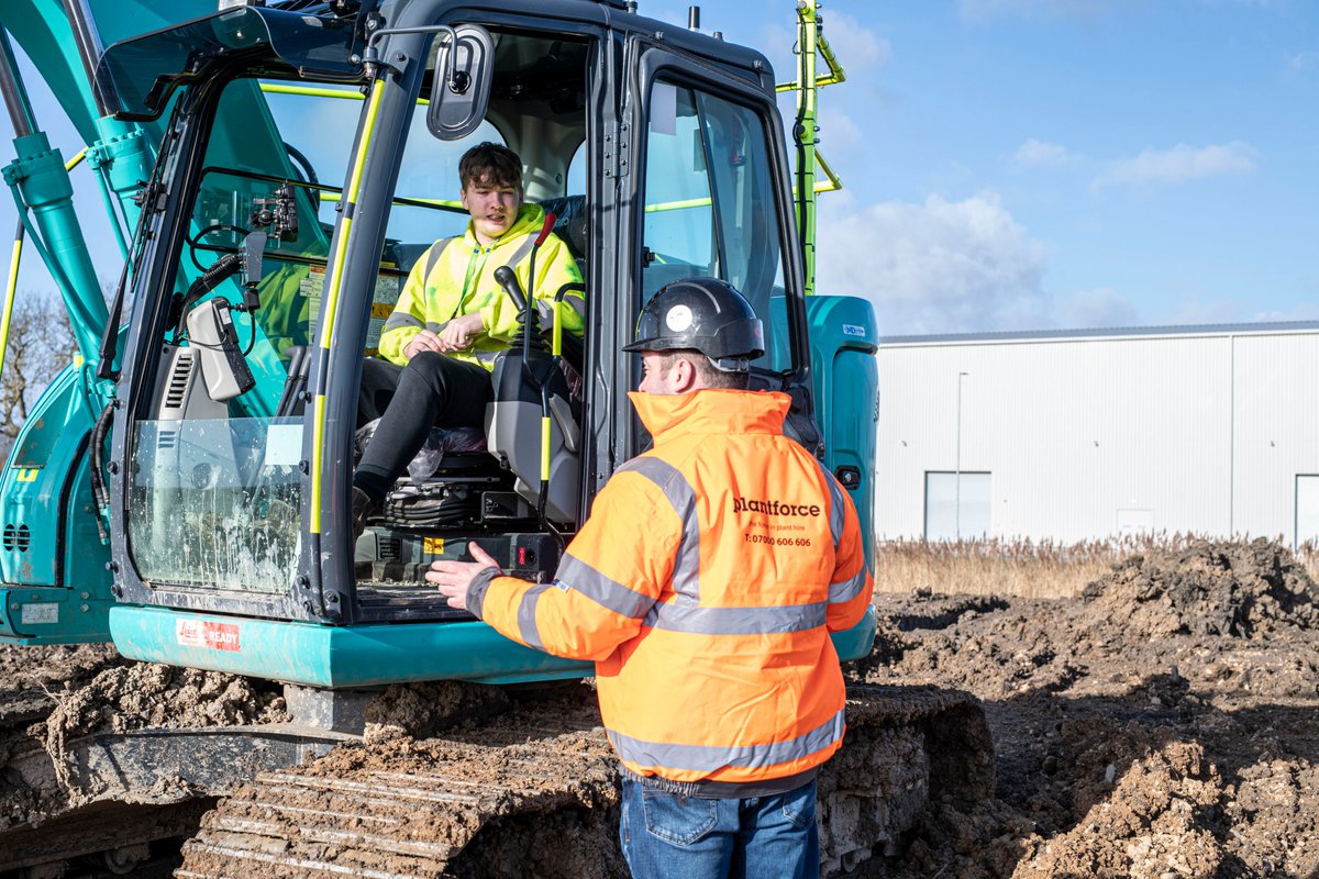 Our major projects supervisor Gavin Elson out on site today assessing potential recruits for our new fast track plant operator programme, it’s not the skills on the levers that matter at this stage but the aptitude, politeness and the willing to learn a new trade,.

#Training