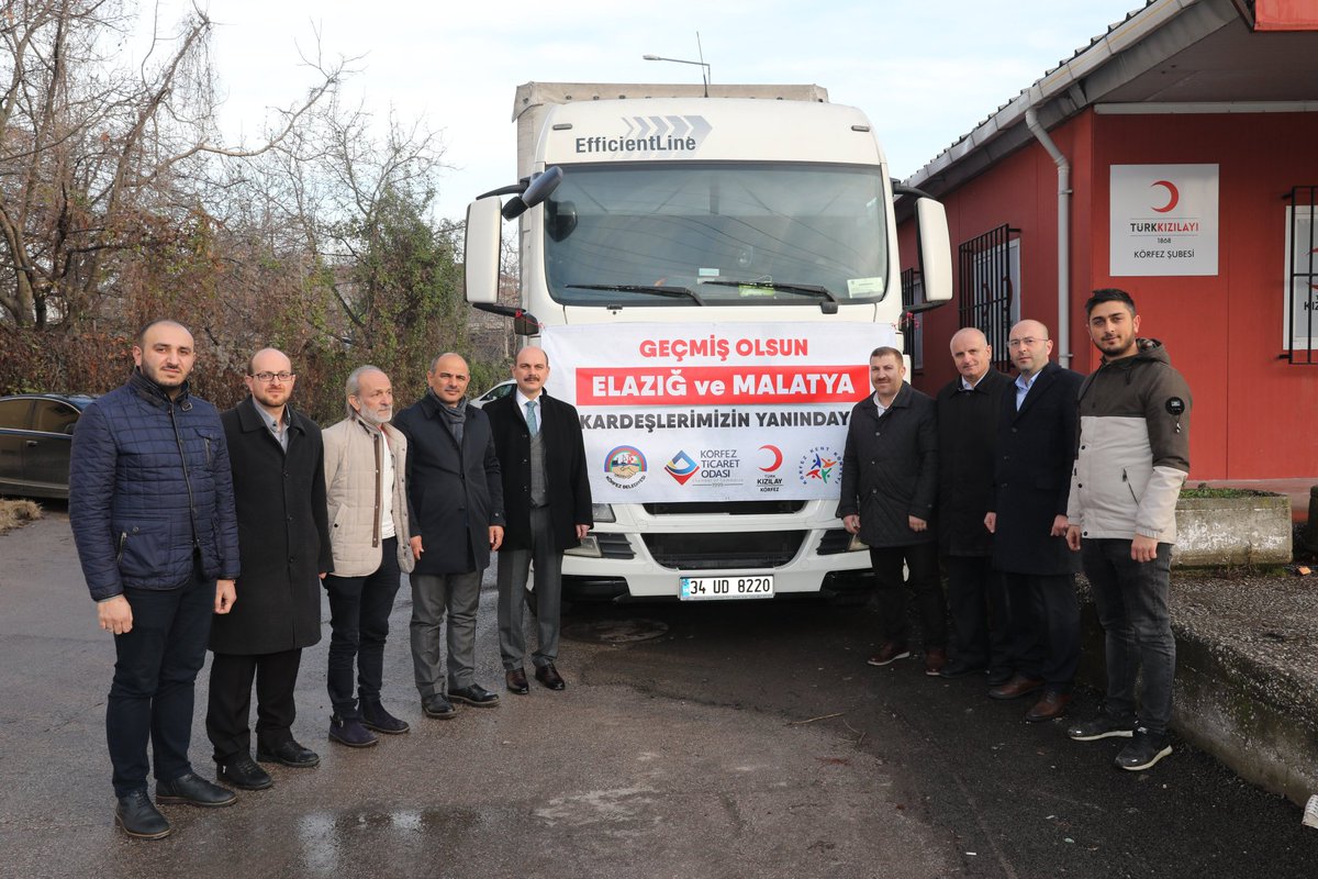 Karadenizli0808's tweet photo. 🇹🇷Korfez Belediyesi Korfez Ticaret Odasi Korfez Kent Konsey Kizilay Ile Birlikte Sayin Baskanlarimizin Onculugunde Malatya Elaziga 1.tir Dolusu Gida Diger Ihtiyaclar Yola Cikti Hayirlisiylan Teslim Edilmek Uzere🇹🇷 @senersogut  @KorfezTicOda @Kizilay @AFADBaskanlik https://t.co/30JgitBON6