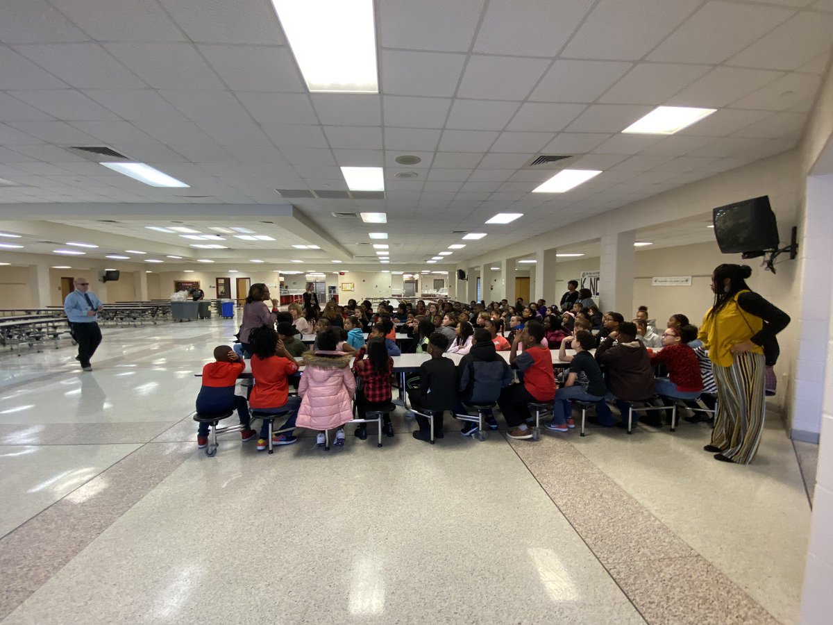 JolliffMiddle's tweet photo. Awesome days w/ @SWEbruins and @EW_Chittum_Elem!  Thank feeder staffs, your kids were AWESOME!  Thank you Mrs. Ruff, @BandJolliff, @jesusfreakcarol, Mrs. Rosenberg &amp; Mr. Harrell for planning &amp; executing fun &amp; informative days on the Jag Way! #futurejags #boroughunite #jollify https://t.co/2Zr4eIFIDH