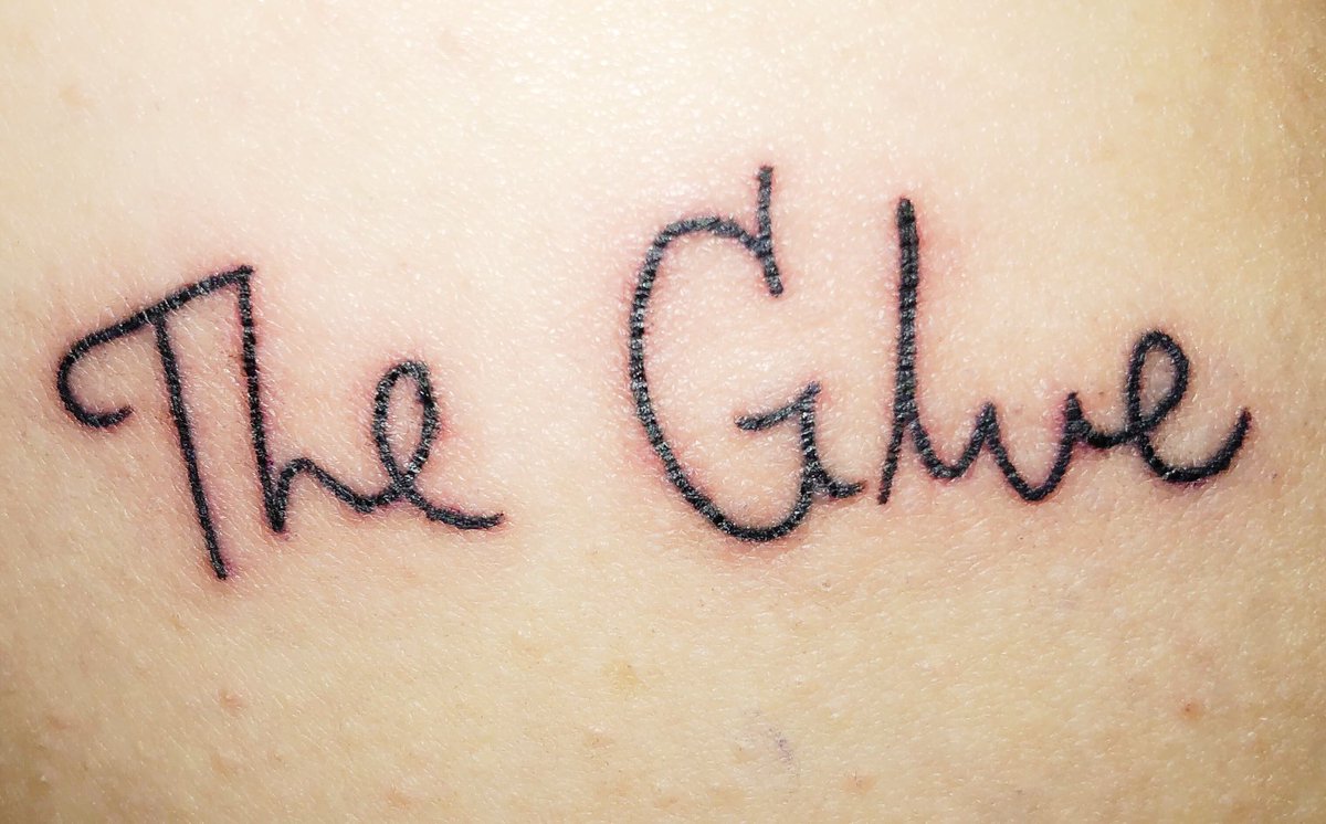 newtfitzell's tweet photo. for many years, the title of The Glue has meant everything to me. now, in newt’s handwriting from the letter, it’s a part of me forever. the tmr family is my found family, and i’ll never forget it. i’ll wear this proudly. 💘 happy (belated) tdc 2 year anniversary! https://t.co/Ur5LIXfdbA