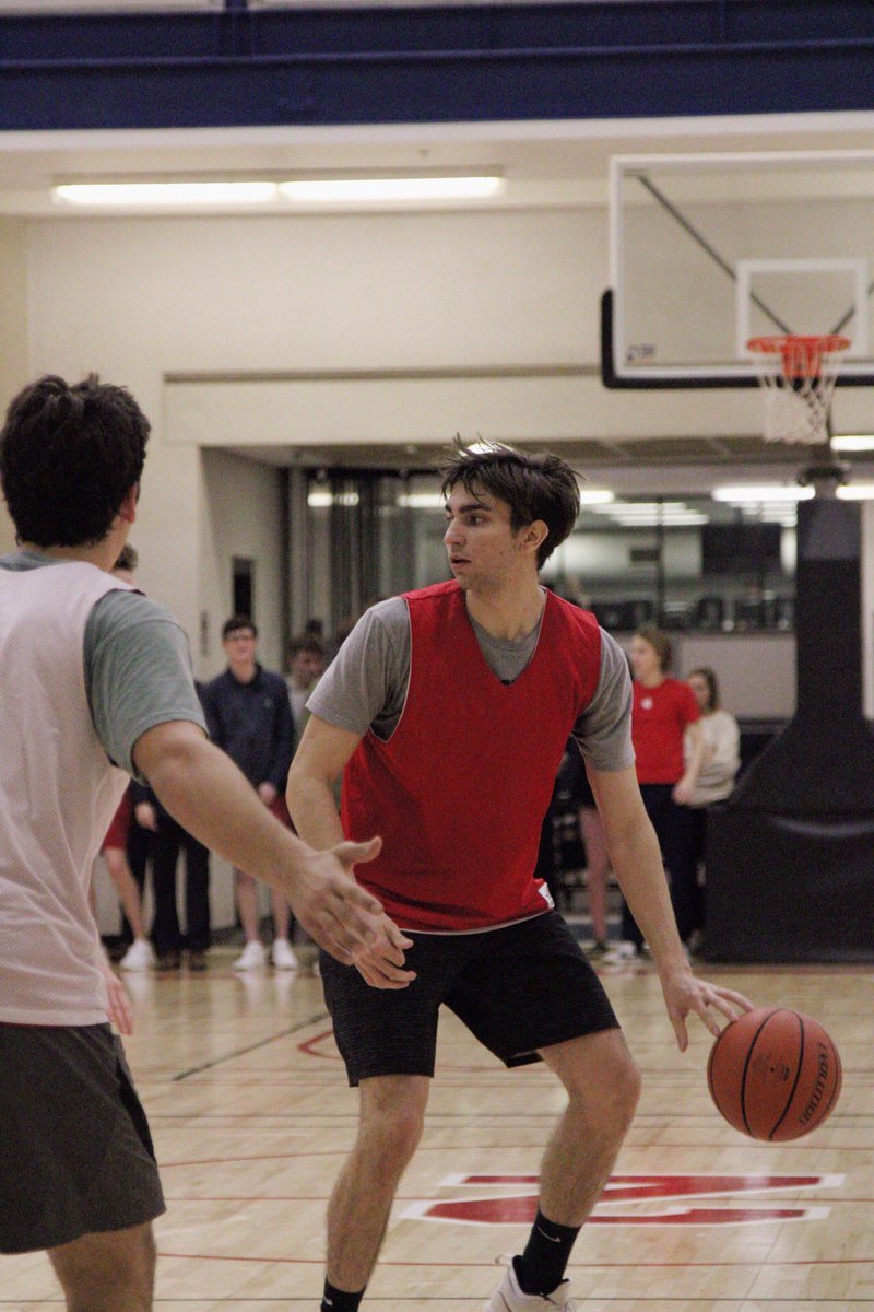 OUPikes's tweet photo. This week one of our IM basketball teams had their first official regular season game versus Kappa Sigma.
The men showed up and threw down, leaving the scoreboard 50 to 23, our chapter walking away with the dub.
Way to eat, gentlemen!
#OUPikes https://t.co/UttWzl1YCh