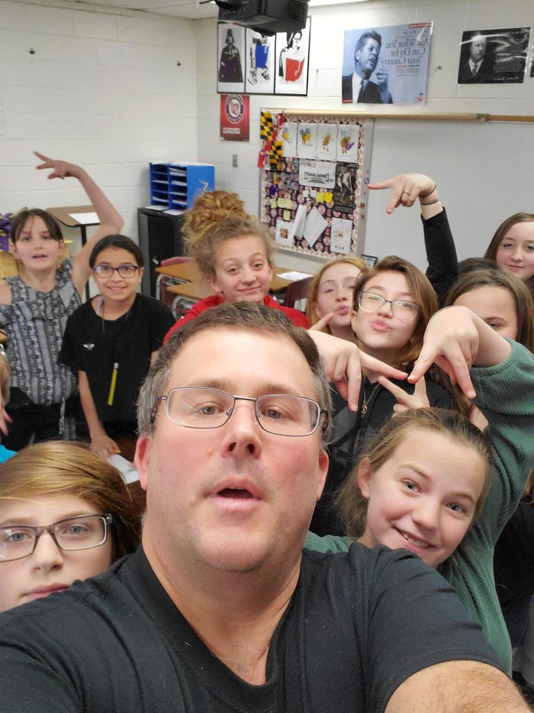 BillDaisley's tweet photo. Best clean up crew ever. #innovate2021 #leadinnovator #wmms https://t.co/8nwDXMVFla
