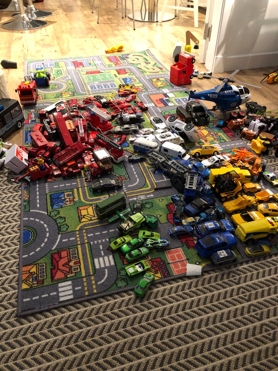 mrsashleybcn's tweet image. A rainy afternoon spent with Rory sorting vehicles into groups... #colourgroups #modelgroupings 

Note to self- don’t buy anymore vehicles! 😂