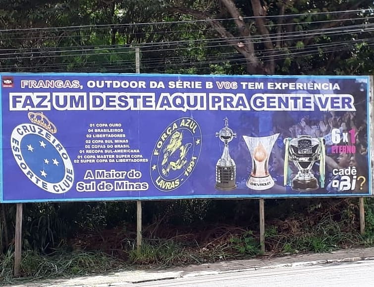 Daniel02369210's tweet photo. OUTDOOR EM LAVRAS 🤫👊🏻🔵🦊
COLOCANDO AS #FRANGAS EM SEU DEVIDO LUGAR 🗣️🤫🤫🤫🤫
#LAVRAS #MG #SULDEMINAS #CRUZEIRO #GAYLO #FALLAVRAS #FORÇAAZULDELAVRAS #LAVRASÉCRUZEIRO https://t.co/sYPkIYUzJp