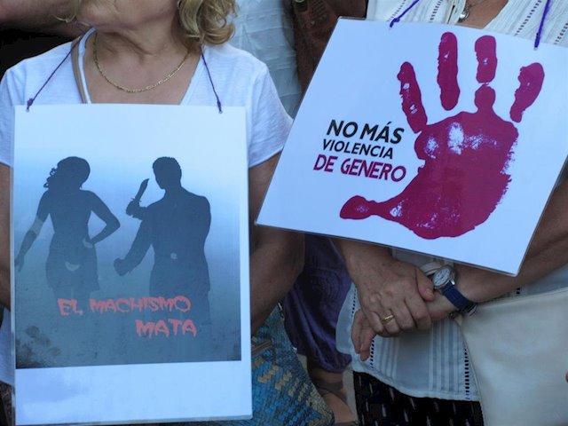 AboGuzmanCubero's tweet photo. Más de 60.700 mujeres y niños están bajo protección por violencia de género y 406 son casos de alto riesgo
https://t.co/rT5Fpnb9QE https://t.co/RYsbESWhid