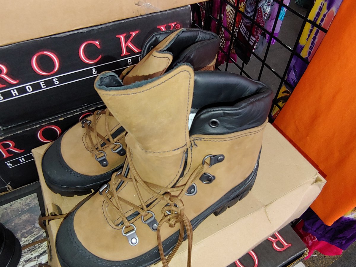 dmsurplus's tweet photo. #RockyBoots  #Danner  #MilitarySurplus Why Pay $300??? #CNYRegionalMarket 2100 Park Street Syracuse NY 13208
Sundays 0700-1400hrs Building "A" https://t.co/nczyH9bKSY