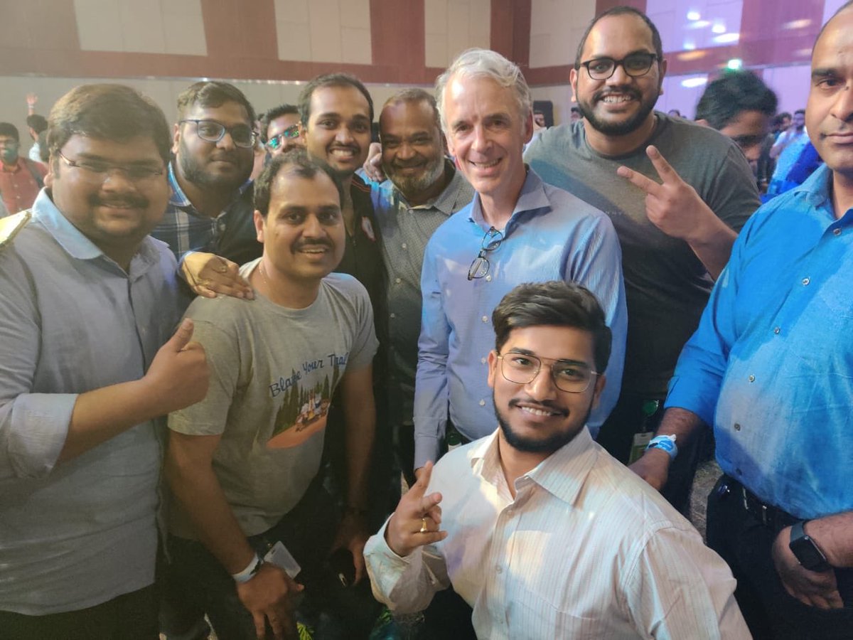 VarmaVSS's tweet photo. Team Q Branch India with @parkerharris Co-Founder and CTO and Srini Tallapragada, President and Chief Engineering Officer #Salesforce #QBranch #DemoEngineering #Hyderabad https://t.co/UlW9C2GePp