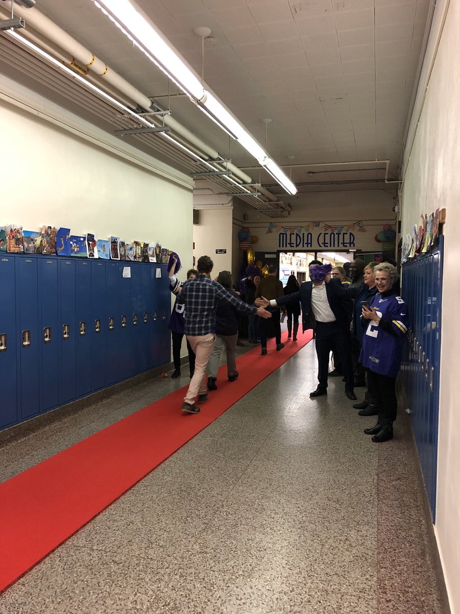 MPS_JusticePage's tweet photo. 88th Day Celebration—party at school, making learning fun, community matters  #adultSEL #ourhouse https://t.co/lfQ8Cp5QxV