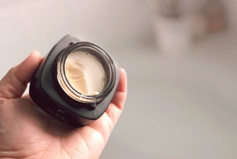 feycosmetics's tweet photo. Une revue de X² Masque exfoliant double action et PERLE Crème de jour par Suburban Tourist https://t.co/ZT3uZupZRy X² Dual-Action Exfoliating Mask And Perle Day Cream Review by Suburban Tourist https://t.co/cmAfinyanZ
