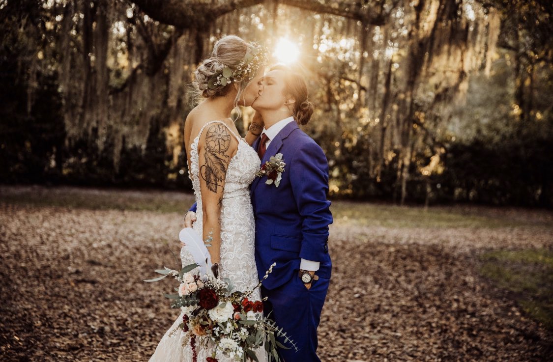samseeslightss's tweet photo. Hey @TheEllenShow !!!

My friends Morgan and BrieAnne just got married! They wanted to share love around them and their day with you!!! 

Photos by Britt &amp; Bean Photography, LLC 

#gaywedding #brides #love 

https://t.co/yYLfrFYyqR https://t.co/Xv9sRPYALw