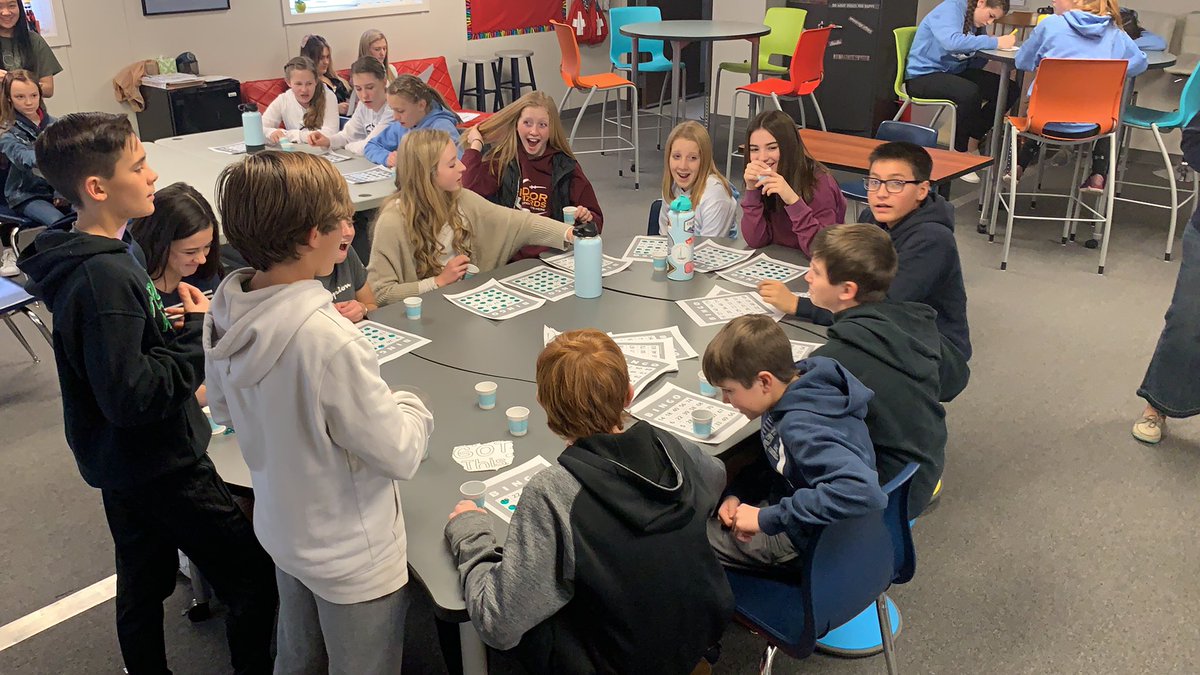 AndRolf17's tweet photo. Hawks enjoying middle of the week brain break. #BINGO #Hawkday #inspiRE4 @SMS_hawks https://t.co/Z2LQwUfxjT