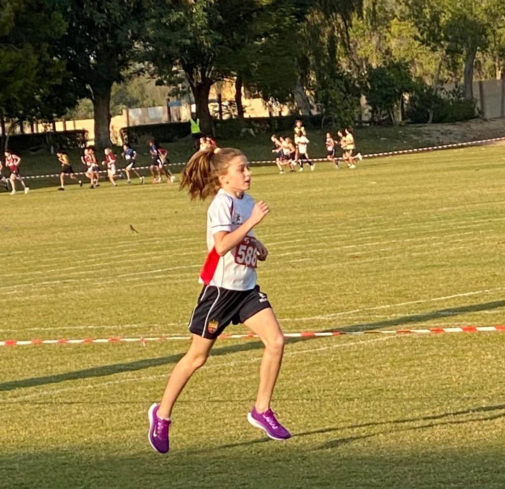KSDSport's tweet photo. Well done to our Y5&amp;6 Cross Country Team today at the DASSA Champs. @kibsonsllc @DASSAprimary @rashidschool #welovetorun #podiumfinishes 💪🏼💪🏼💪🏼👑👑🥈🥉 https://t.co/7xo4JKP4GZ