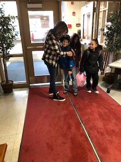 CaseyMoran2's tweet photo. My favorite part of each day is when students arrive.  The staff and students are ready for an engaging day. Each student is personally greeted when he or she enters the school!  @CBCommSchools  #ilovepublicschools https://t.co/gipHV75lRd