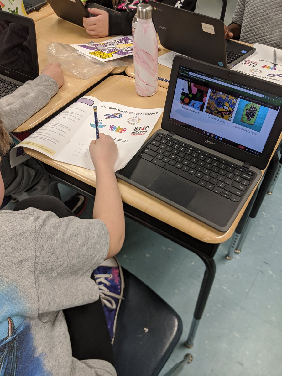 RivieraBeach_5's tweet photo. Challenge compete! The students did a great job "creating for a cause". #challengebox #aacpsawesome @therivierabeach @AACountySchools https://t.co/rUtR2sApam