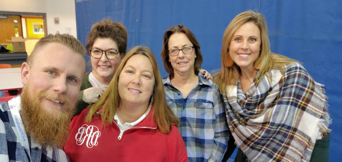 ChanThaMann's tweet image. #MiracleMiddleSchools team members are diving deep into @codeorg training as we continue the #JCPSCODES movement!