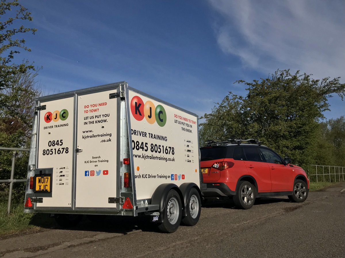 LosetheL's tweet photo. We only had one trip to #SwindonLGV booked in this week. That said the single trip did bring a zero fault #CarAndTrailer test pass 👌
Congratulations to Ben on a blooming marvellous result 👍🎉
Keep your eyes peeled as you may notice a slight change when you hear from us next 😉 https://t.co/lUXRgrBaaP