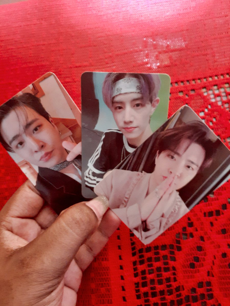 jaebomih's tweet photo. Me sinto mega feliz no dia de hoje,meu CMN chegou 🤩 e junto o álbum que ganhei no sorteio 😍
Agradeço muito a @lullabykstore por me proporcionar isso,minha primeira compra 💖 
@GOT7Official 
#GOT7 https://t.co/uEll3UaNDz