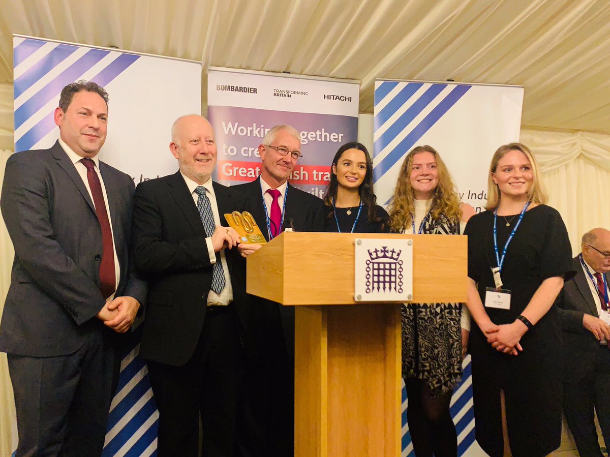 railindustry's tweet photo. #RIARailFellowship class 2019! Thank you for allowing us to showcase the best of the UK rail supply chain. #voiceofrail #RIAParlReception https://t.co/QobVHIK7dY