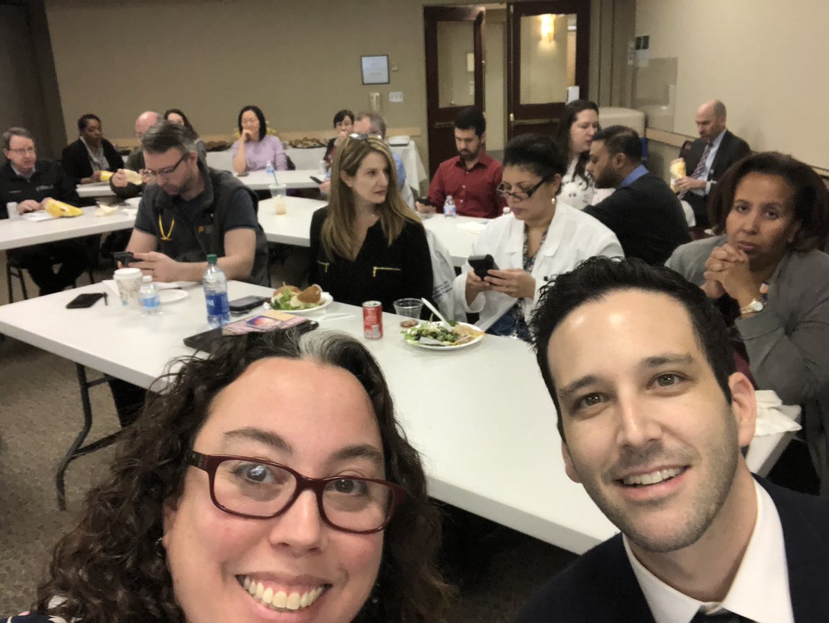 abbyWUim's tweet image. 🌟✨Here we go! Excited to present with my favorite #CompetencyDevelopment superstar @EYMD_!  @CCF_IMCHIEFS @CleClinicMD #CCIMRP #MedEd