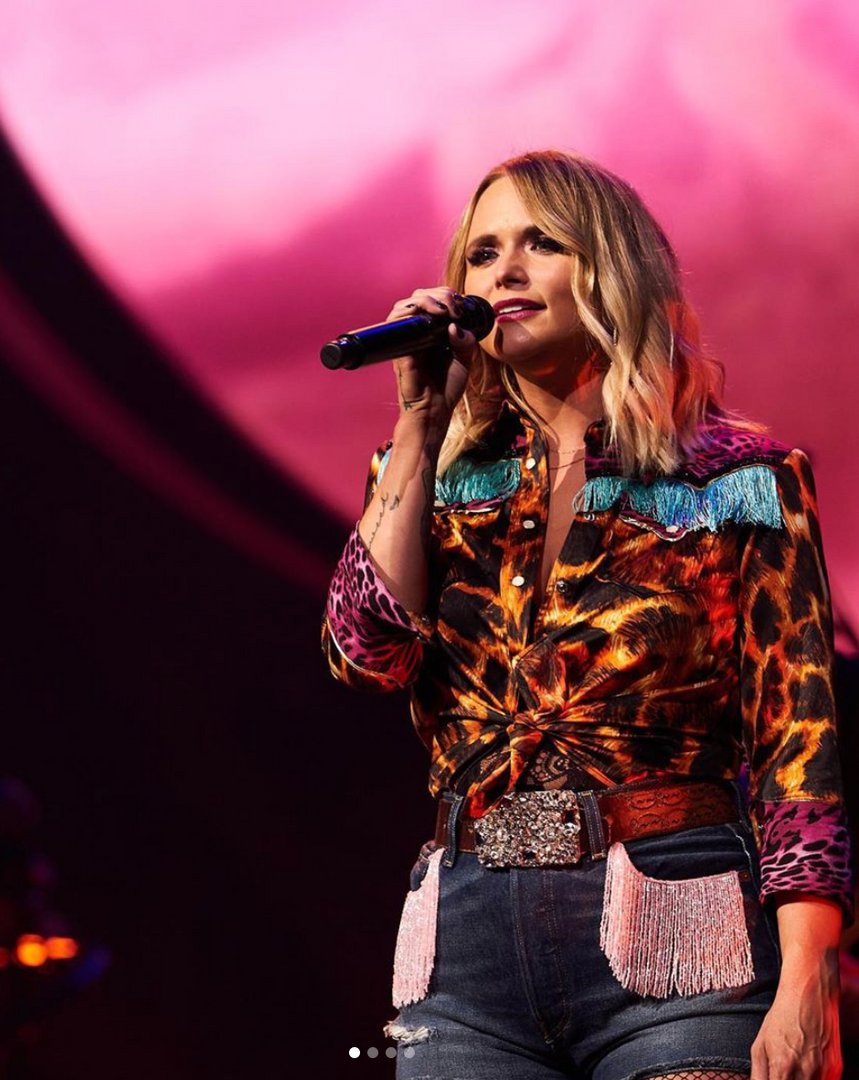 AmericanReserve's tweet photo. @MirandaLambert comes to the Sprint Center next week on February 6th. Enjoy a wonderful dinner at Reserve before heading to the Sprint Center, just a five minute walk away!
Photo: @MirandaLambert https://t.co/No5uEei5Y1