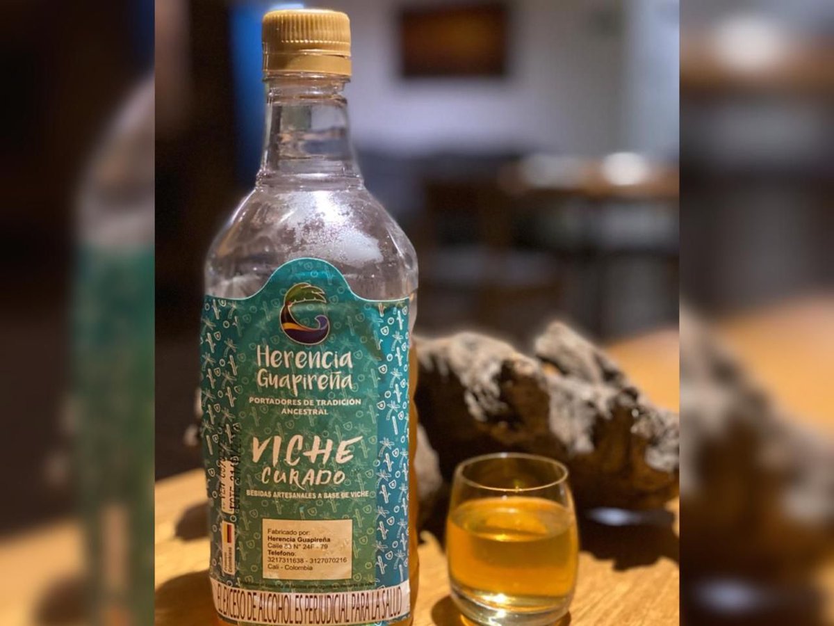¡El viche curado es un bebida artesanal y ancestral, llena de la tradición y los saberes del Pacífico colombiano! 🍾 Este elixir cargado de historia y costumbres de todos sus productores, es considerado patrimonio cultural de nuestro Valle del Cauca. #AmorPorElValle.
