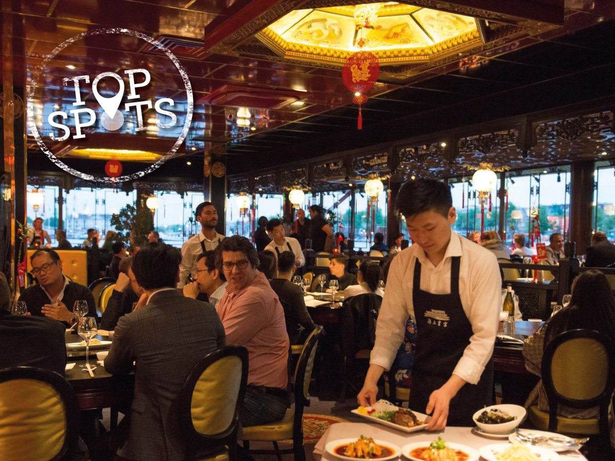 topspotsdotcom's tweet image. “Ook Sea Palace kent een genummerde menukaart, maar hier zijn het wel heel veel nummers omdat er naast verschillende complete menu’s ook à la carte aandacht is voor zowel de Peking, Sichuan en Kantonese keuken plus een uitgebreide reeks dim sum.”  topspots.com/nl-nl/venue/nl…