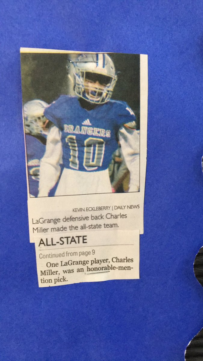 kingboy4_e's tweet photo. No fly zone 🚫🤫 #Lagrangefootball #Allstate #noflyzone #lagrangehighshcool https://t.co/jhJJtBe7Hs