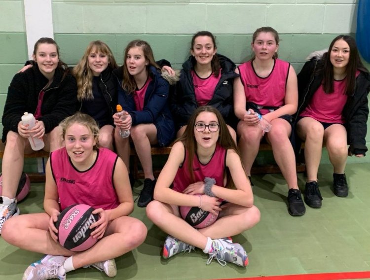 Wavell_PE's tweet photo. The U16 girls Basketball team worked hard throughout their fixture tonight- and missed a huge amount of chances in the process- but lost to a talented All Hallows side. Unlucky ladies. #WavellJets πβοΈ https://t.co/31duPi8JDL