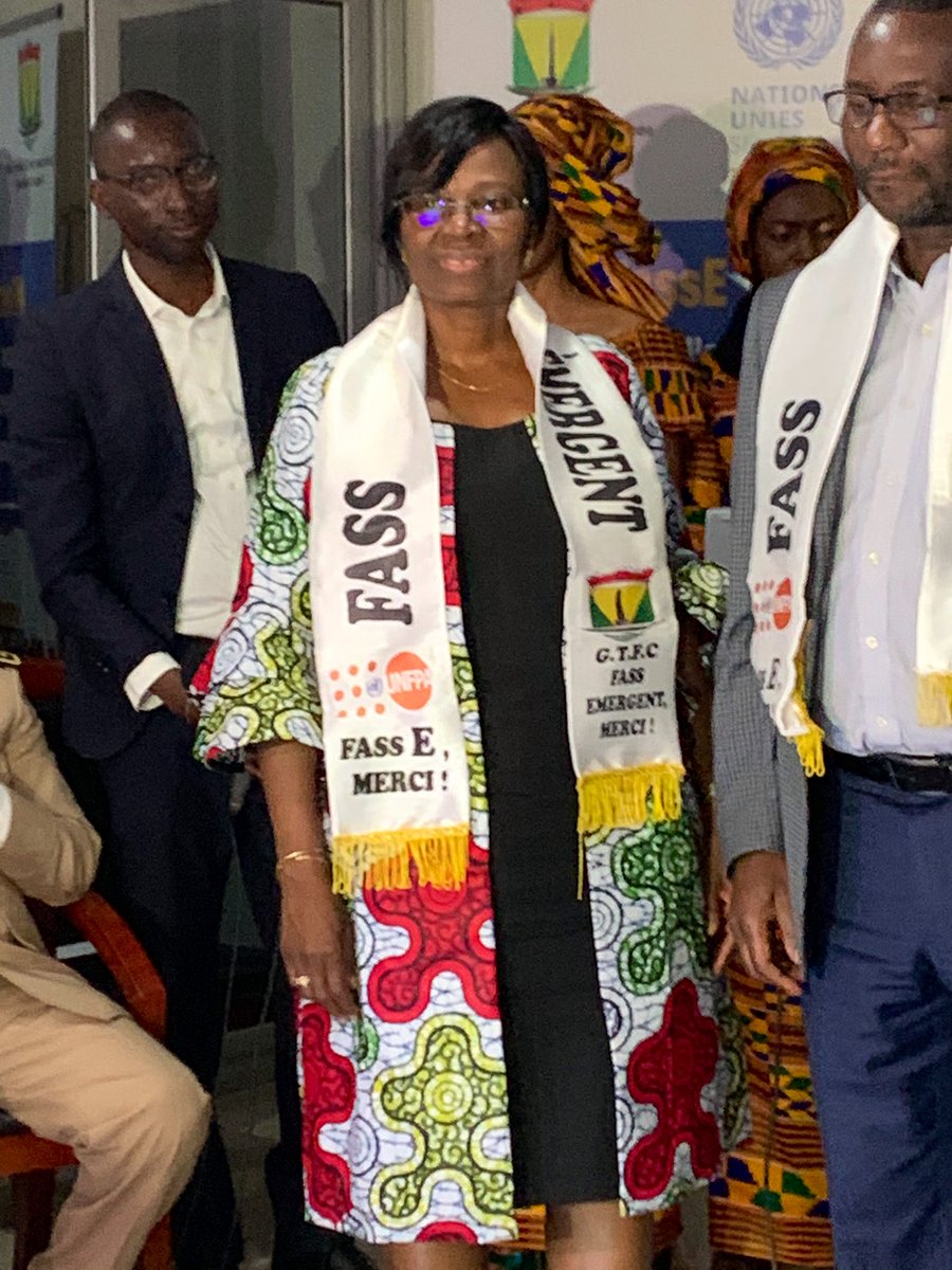 UNFPASenegal's tweet photo. Madame @CecileZ9 Représentante @UNFPASenegal est nommée citoyenne d’honneur de la mairie de Fass Geule Tapée Fass Colobane #OneUNSenegal https://t.co/DO9Jt29ix8