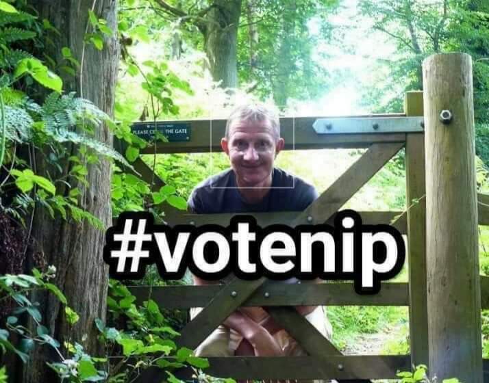 OnTheUpPotty's tweet photo. Vote = Nutter In Power
Because I'll deliver positive results to the masses. 
But for now how do I get my head out of this chuffing gate?
WoooHooo 
Potty ⚽ https://t.co/DbR3owyqCK