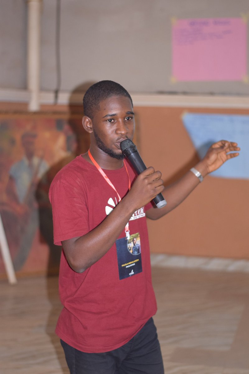 kinghayzed's tweet photo. Last weekend was a very busy and productive one.

I had the chance to facilitate a session with about 60 young and vibrant people who are ready and determined to take strategic actions to make the world a better place in attendance.
#AIESEC #buildingthebest #activatingleadership https://t.co/cdehxGhTgv
