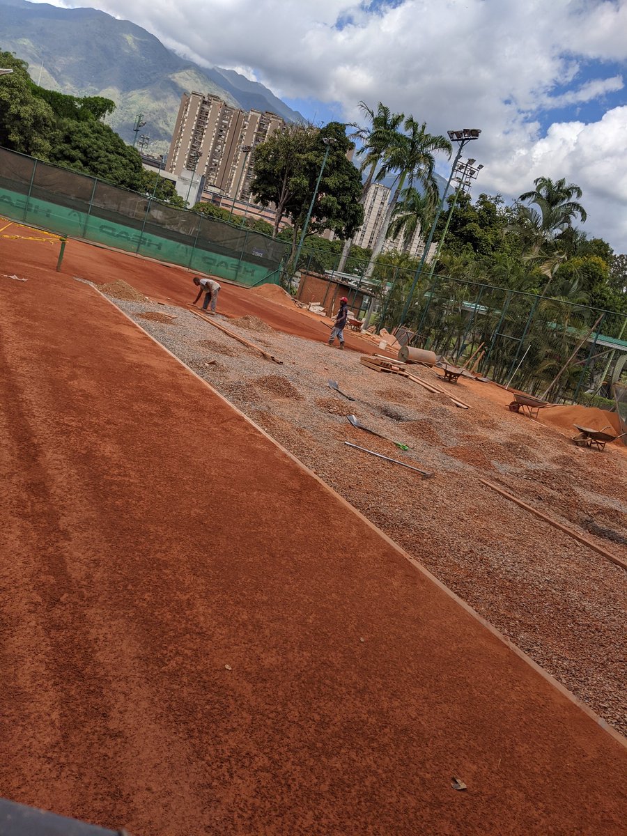 teniscclc's tweet photo. Y así va tu cancha 4 🔥🔥🔥🔥🔥 https://t.co/jHBP8OZLNi