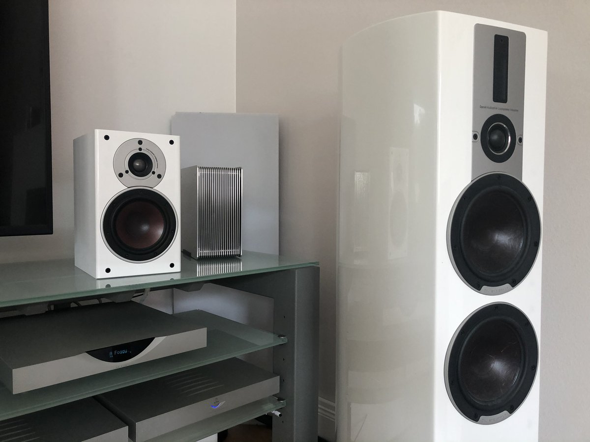 FanlessTech's tweet photo. The @cirrus7 nimbus as a Roon server https://t.co/W17oByzVTr https://t.co/mxOemr9J4t