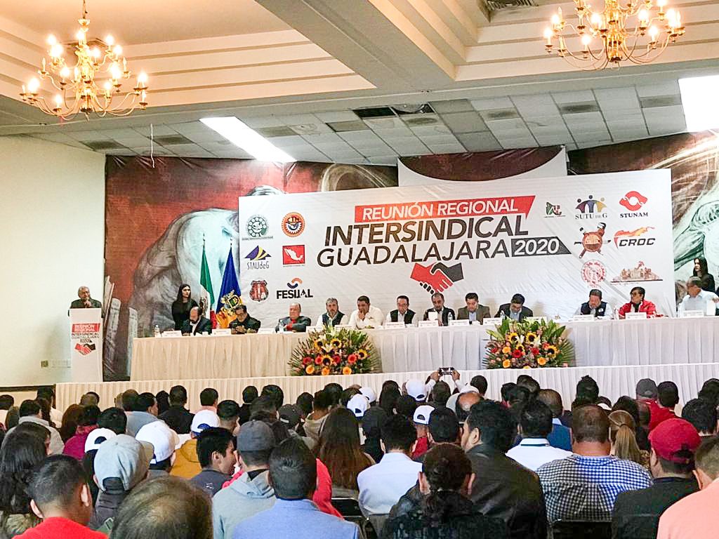 IsaiasGCroc's tweet photo. Participan el Sindicato de @Telefonistas de la República Mexicana, la @CTM_MX, el @stunam, la @CROM_MX, el Sindicato de Trabajadores del Monte de Piedad, el @STAUdeG, el @SUTUdeG, el @SUTHCG y la @CROC_Nacional. https://t.co/UuGO1E7OVl