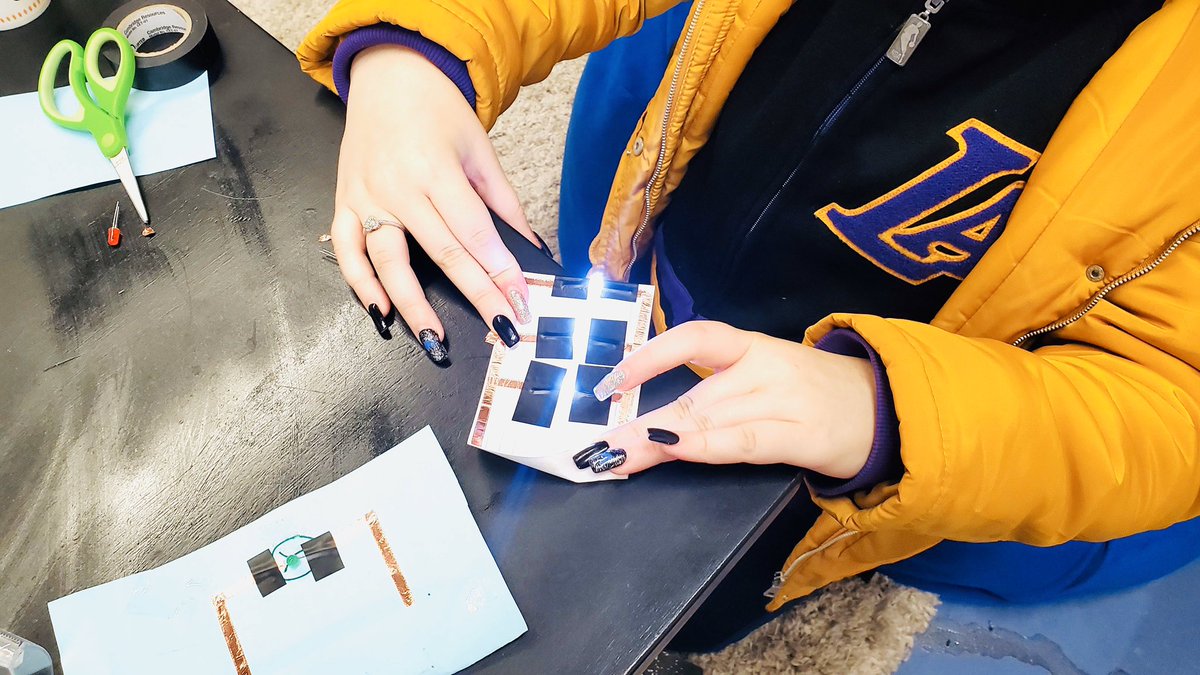 stemkidsnyc's tweet photo. Our Engineers at @hourchildreninc started their series on circuits and made their first circuit with conductive tape, a coin battery, and an LED! #stemkidsnyc #EngineeringIsForGirls https://t.co/vOVFju5tlk