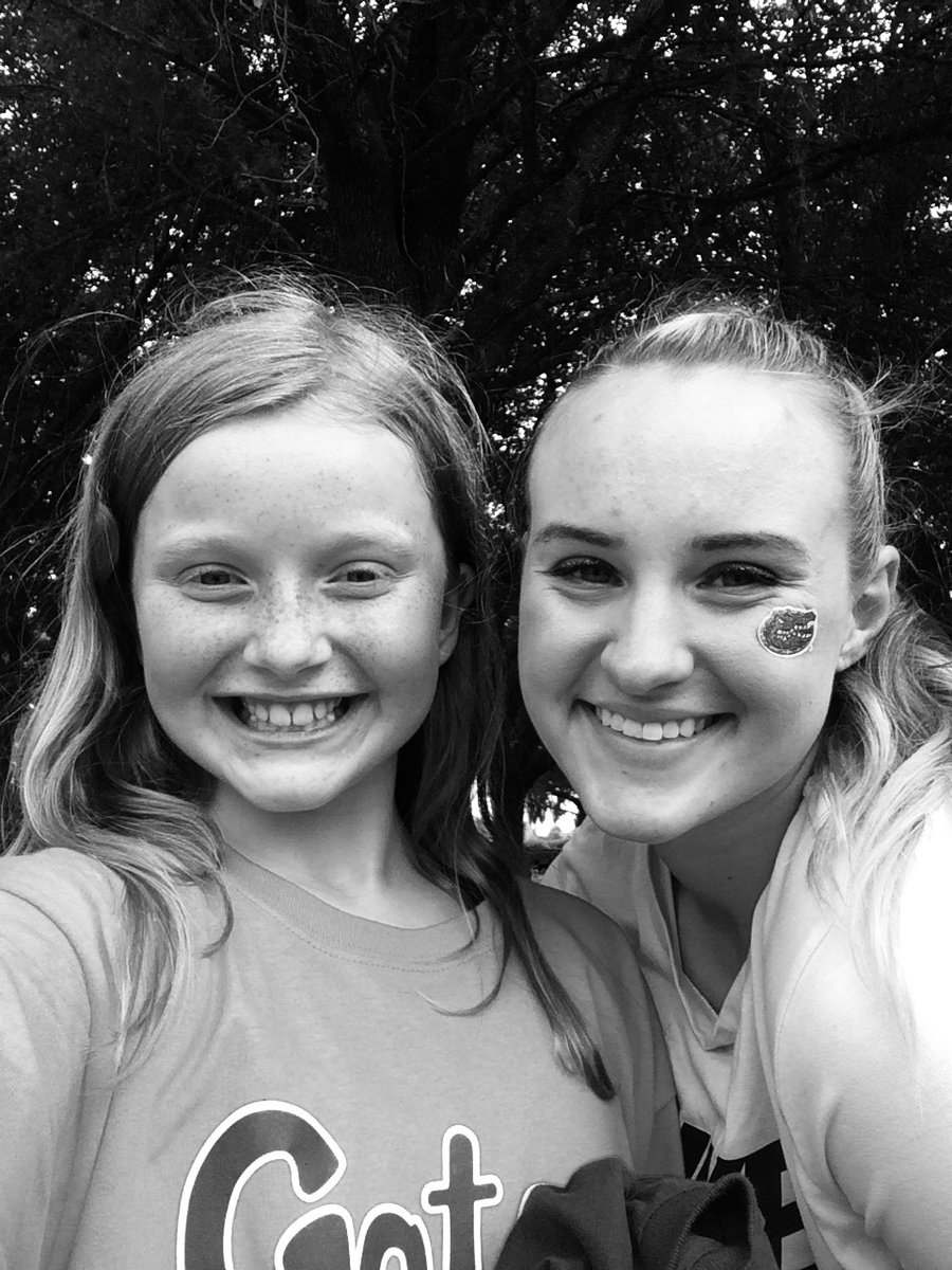 AbigailTolton's tweet image. @kkatlyn111 today is #BellLetsTalk so 5 cents gets donated to mental health causes for every retweet. Can you retweet this? I am trying to let people know that some people just need to talk and we need to have open ears and an open mind.