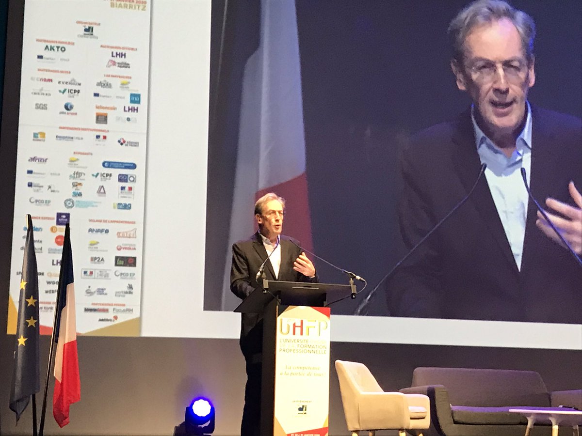 BrunoJonchier's tweet photo. #UHFP2020 « Nous sommes passés du monde des #SoftJobs et des #HardSkills au monde des #SoftSkills et des #HardJobs... » @MauriceThevenet https://t.co/cjHxOeZCUB