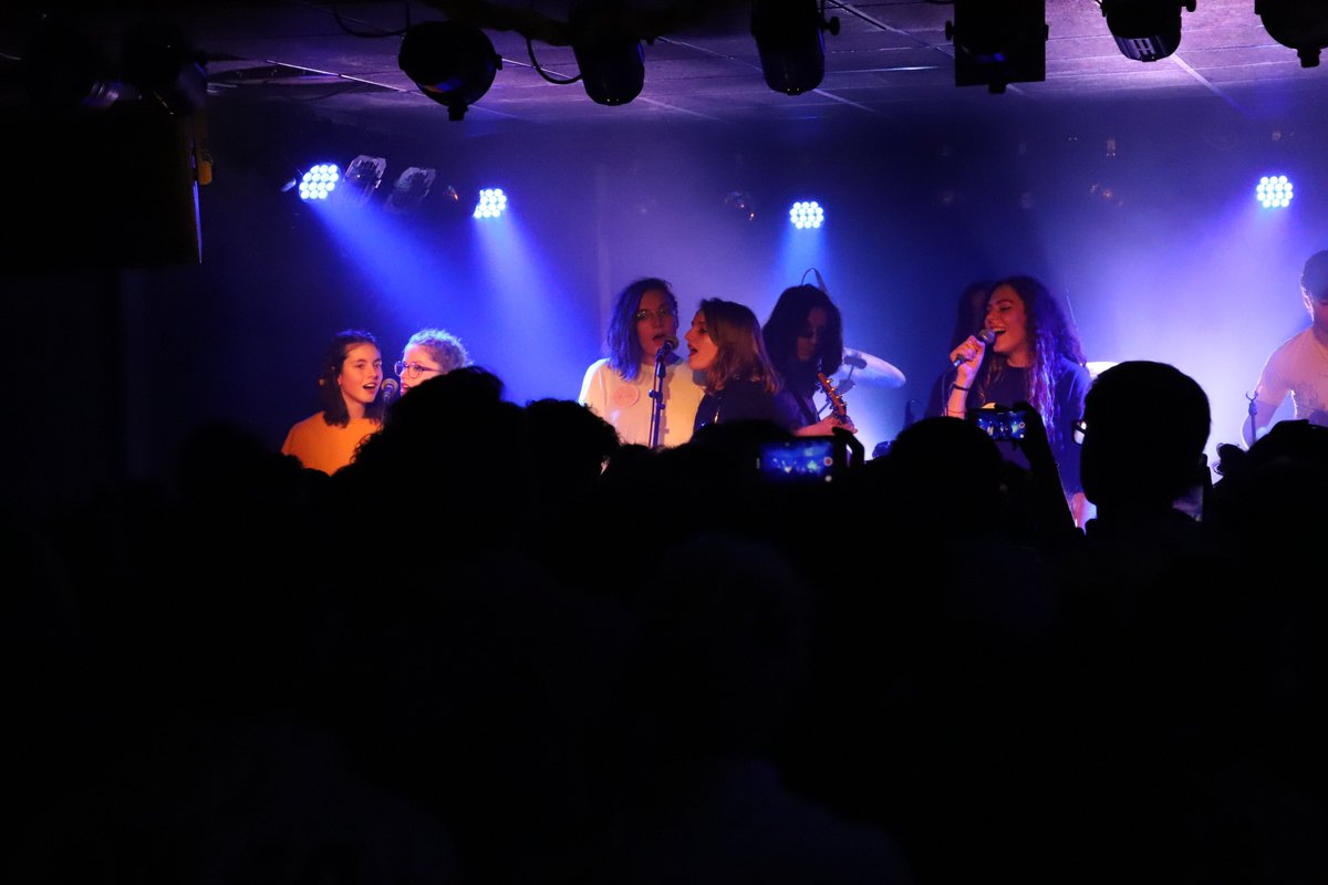109Montlucon's tweet photo. 📷 Retour en images sur LEM'On Rock #9 🍋 de Jeu. 23 Jan. 2020 au 109, Le Guingois. Soirée organisée par les élèves de l'option #musique du Lycée Madame de Staël de Montluçon, riche en émotions, en mignonneries et pépites musicales 🤗🥰😎 
+ de photos 👉 https://t.co/57tcJ7reHS https://t.co/Y7BtX55vo8