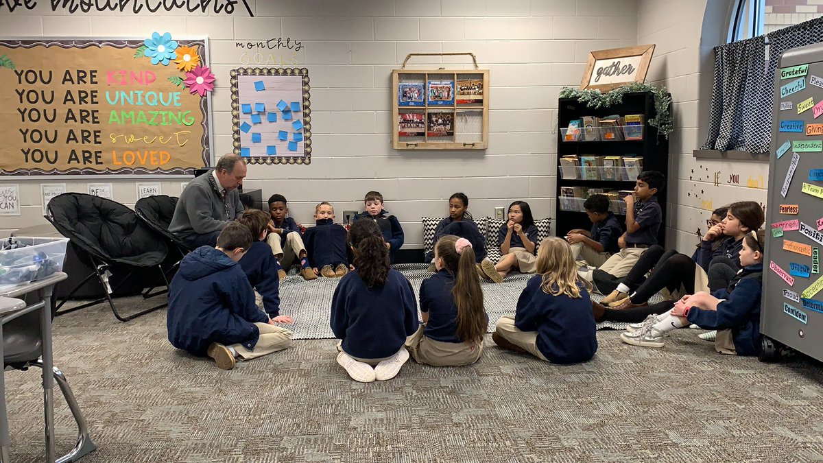 msgordonsclass's tweet photo. We love having a principal that teaches us the GA Unit and tells us stories about it!! #WALower #WoodwardWay @dandyphillips13 https://t.co/eXDTcJUQt2