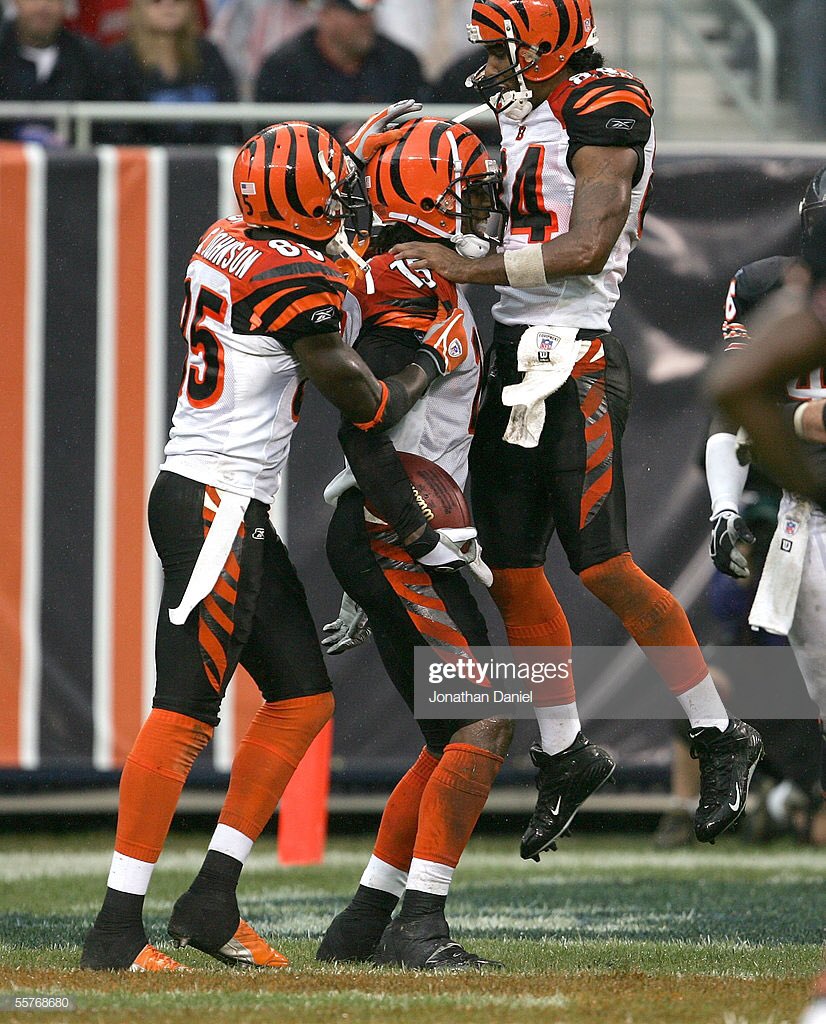 _SlimHalpert's tweet photo. @ochocinco An era https://t.co/cMy7fHZ1NB