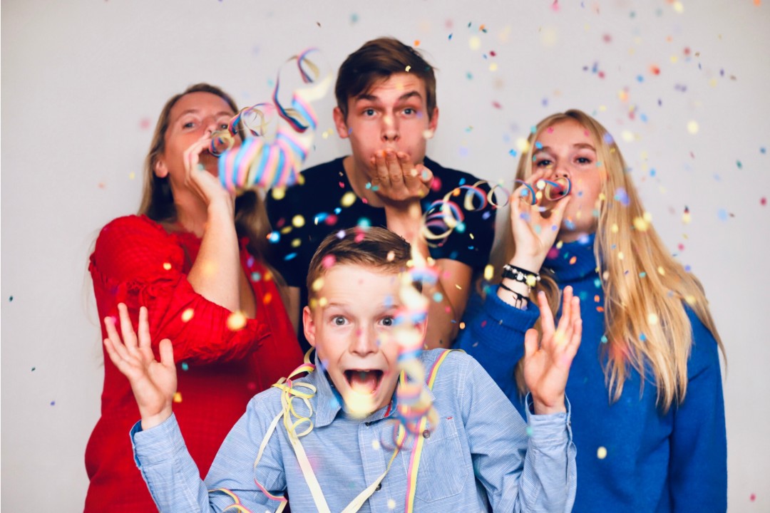 TLFEventsPro's tweet image. Our owner, Jason, will be celebrating his 900th mitzvah this May! To celebrate we are having a contest where one lucky winner will receive a free intelligent lighting package - worth $500! Check out this article for all the details:  linkedin.com/pulse/jasons-9…