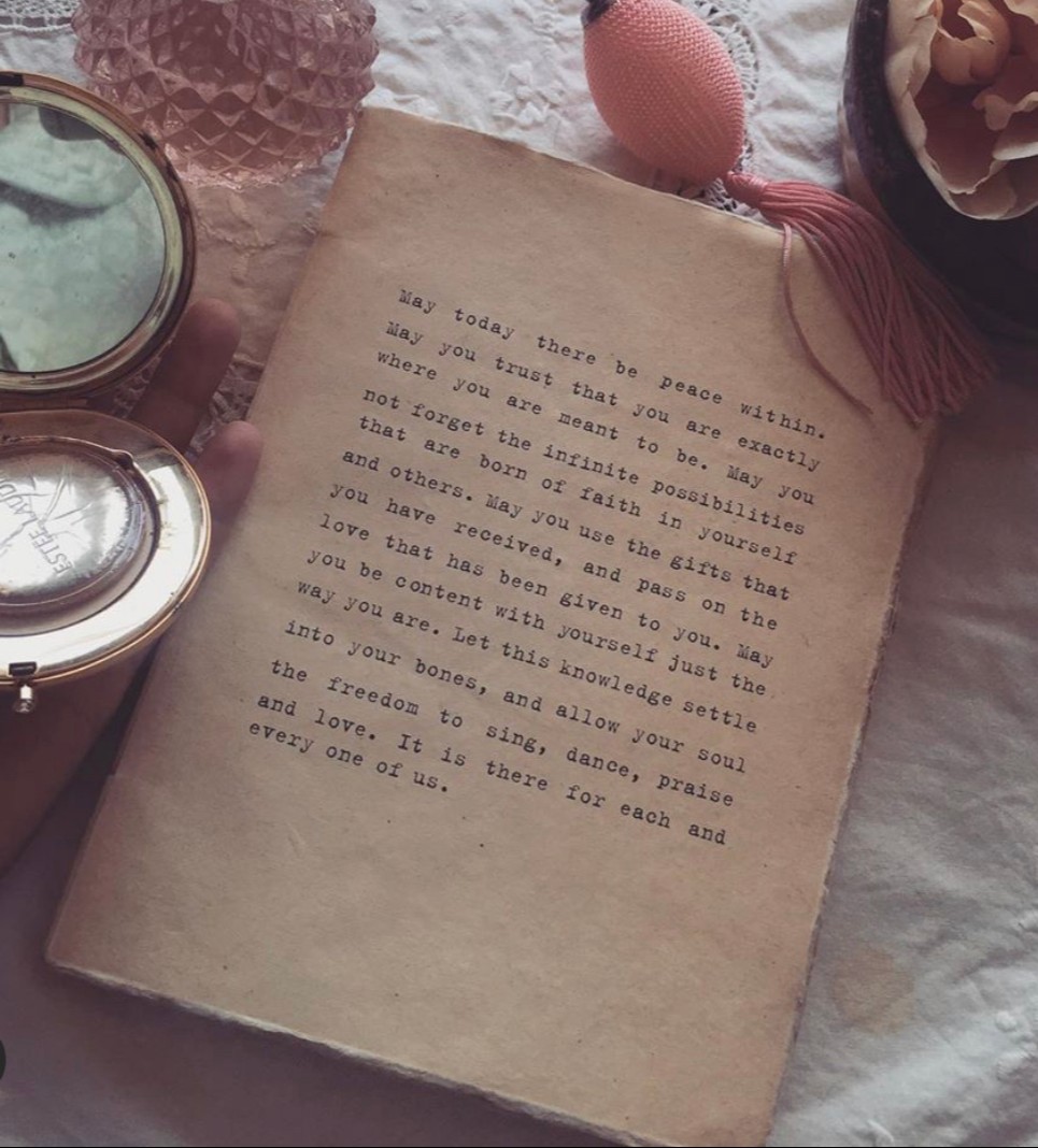 SugarbooandCo's tweet photo. "May today there be peace within. May you trust that you are exactly where you are meant to be."
.
#sugarbooandco #sugarbooathome #sugarboo #deckled #notebook #wisewednesday #wisdomwednesday #quotes https://t.co/9W5w5zMFhR