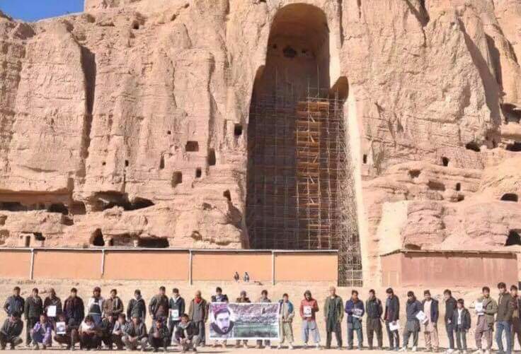 sanaejaz2's tweet photo. Bamyan Afghanistan Protest for #ReleaseManzoorPashteen
#PTMWorldWideProtests https://t.co/iD7jmUdUD2