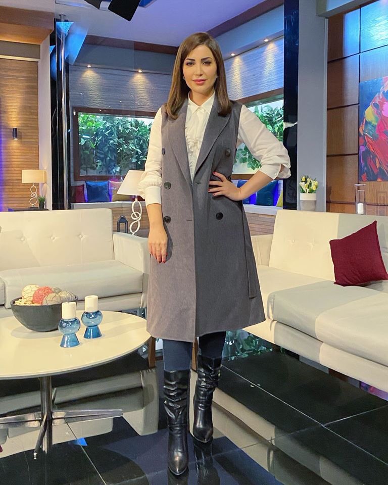 NESREENTAFESH's tweet photo. انتظروني الليلة في برنامج كلام ستات على قناة اون الساعة 4:30 مساءً بتوقيت مصر ♥️
@ONENT https://t.co/AkQjlLpRNO