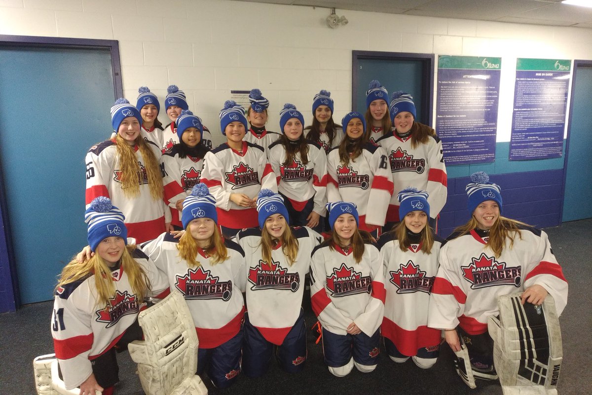 PeeweeKanata's tweet photo. #BellLetsTalk @KGHAHockey #KanataRangersPWB https://t.co/9IE4Te2Dco