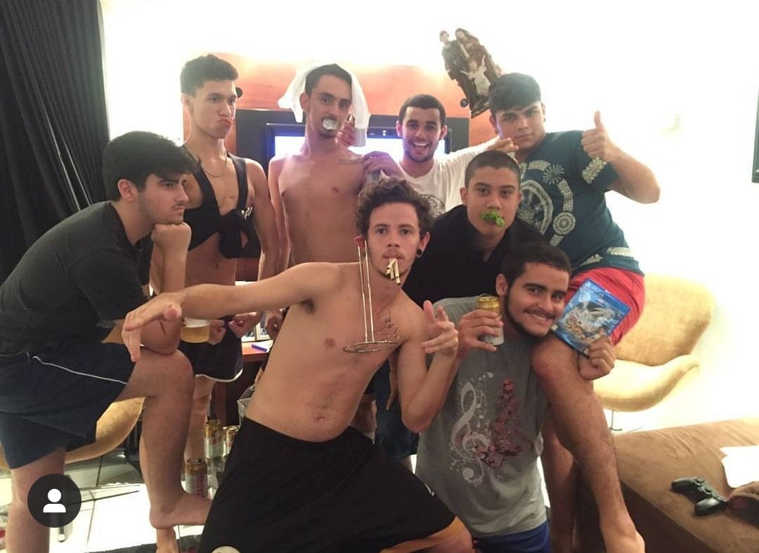 AndreMarcio99's tweet photo. A saudade que eu tenho disso aqui ceis não tem noção #FADPORRA https://t.co/VR48TA58Jm