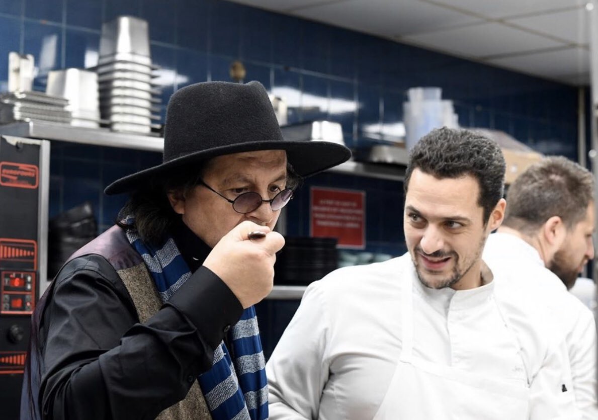 marcveyrat's tweet photo. Quel bonheur de travailler avec mes Chefs.... pour le bonheur de nos clients. 🧡💚🤠Restaurant Fontaine Gaillon Paris @lafontainegaillonparis #marcveyrat #momagroup #lafontainegaillon https://t.co/QtLSPfMb0Q