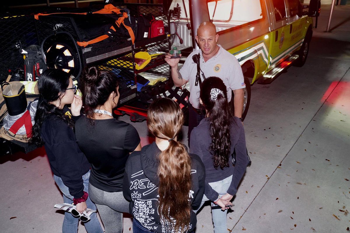 MiamiDadeFire's tweet image. #MDFR #EMS43 Capt. Jack Swerdloff participated in Coral Reef Senior High School’s Career Day on Tuesday evening, sharing with students what it’s like to be a firefighter and giving them a first-hand look at tools used in the fire profession. #MDFRInTheCommunity